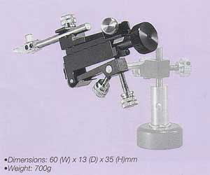 Three-Axis Micromanipulator with Tilt and Pivot Mechanism