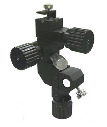 Three-Axis Coarse Mechanical Micromanipulator
